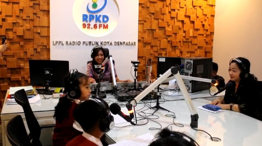 KEGIATAN MESATUA BALI DALAM PROGRAM PEMBELAJARAN BAHASA BALI BERSAMA BUNDA LITERASI KOTA DENPASAR