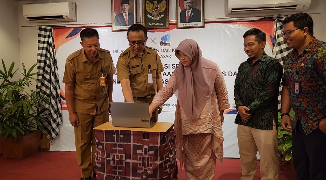 Walikota Denpasar Resmi Luncurkan Aplikasi SRIKANDI Pemerintah Kota Denpasar dan Buka Pelatihan Bimtek Pengelolaan Arsip Dinamis Tahun 2024