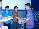 BPAD KOTA DENPASAR SERAHKAN BANTUAN BUKU DAN SARANA PERPUSTAKAAN