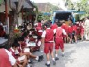SENANG PUSLING DATANGI SEKOLAH
