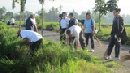 BPAD LAKSANAKAN KEBERSIHAN LINGKUNGAN BERSAMA DI BR. SAIH DESA PEGUYANGAN KAJA