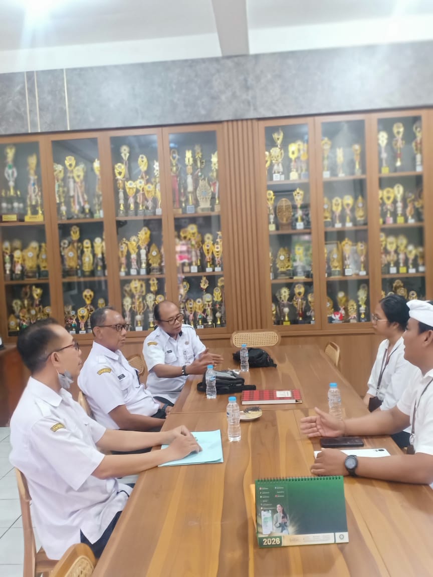 Survey Akreditasi Perpustakaan - SMP PGRI 5 dan Desa Dauh Puri Kangin